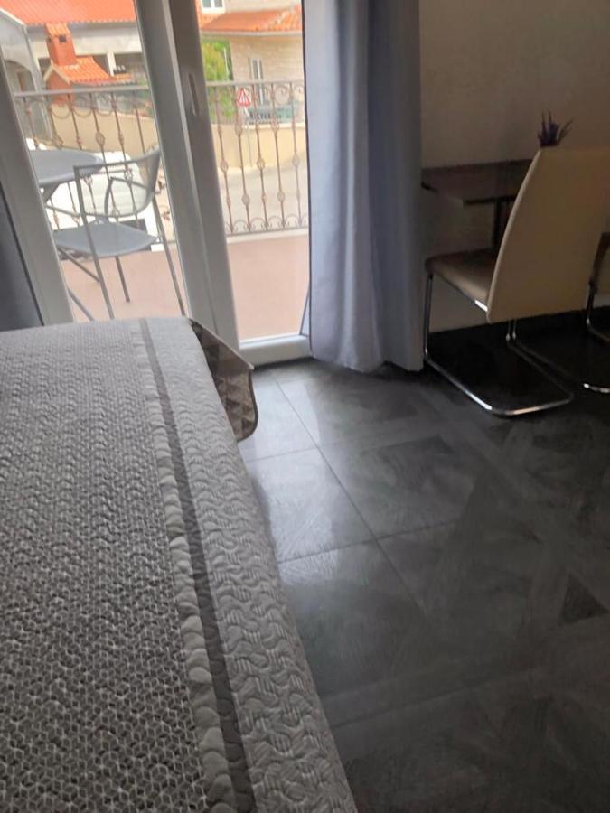 Apartments Tonka 扎达尔 外观 照片