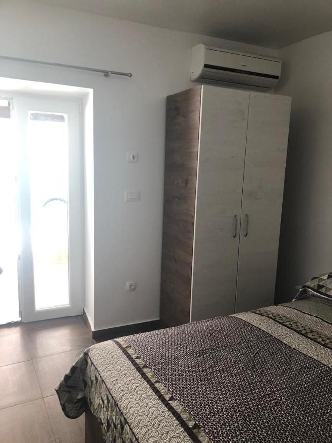 Apartments Tonka 扎达尔 外观 照片