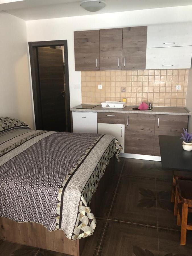 Apartments Tonka 扎达尔 外观 照片