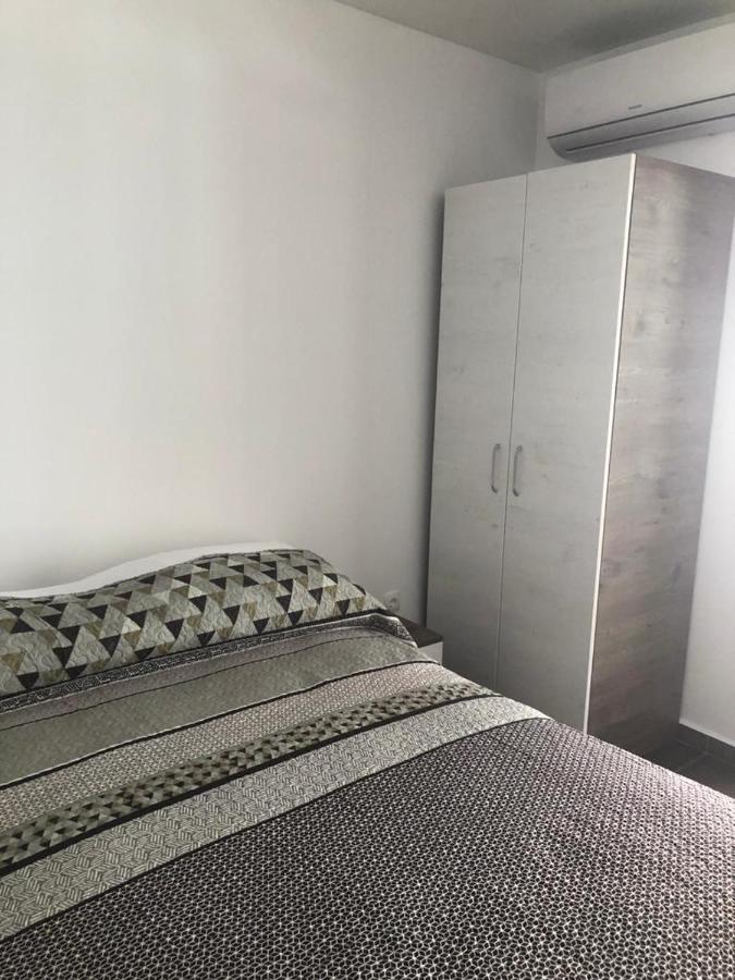 Apartments Tonka 扎达尔 外观 照片