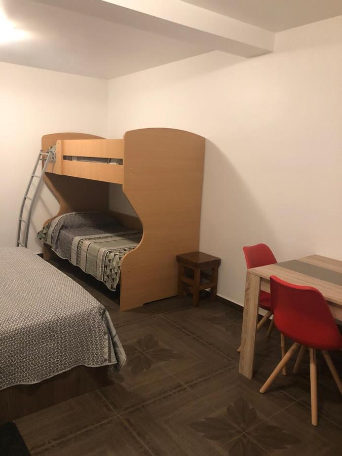 Apartments Tonka 扎达尔 外观 照片