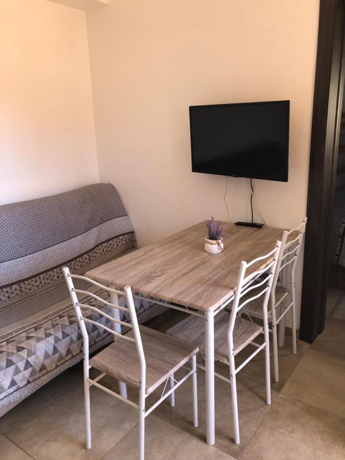 Apartments Tonka 扎达尔 外观 照片